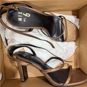 Mix No. 6 Women's Elegant Brown Heels